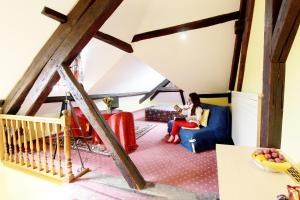 The Yellow Reflections - Dining Options