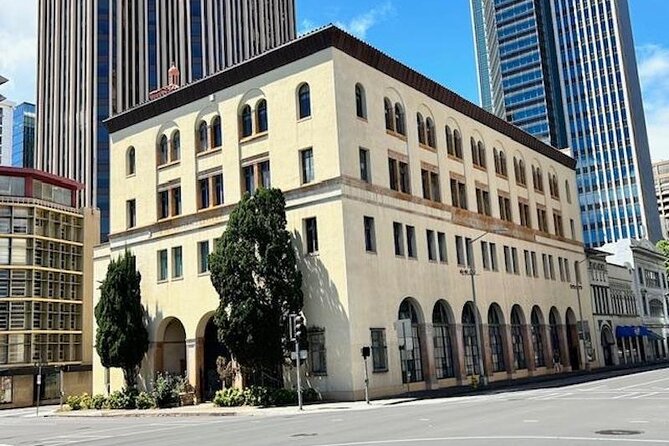 Through A Glass Darkly The Strange and Tragic History Of Honolulu - The Role of War in Shaping the City