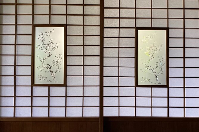 Traditional Japanese Food Tour With a Food Expert - Meeting and Logistics