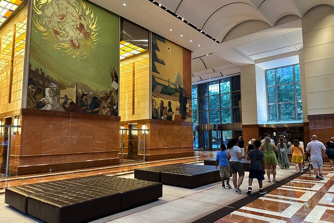 UPTOWN FUNK: 1 Hour Guided City Walking Tour in Charlotte - Included Highlights