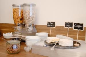 Urban Jungle Hotel Orleans - House Rules and Additional Information