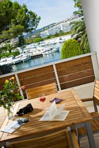 Vacancéole - Carré Marine Residence - Booking and Policies
