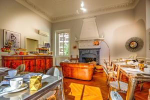 Villa Claudia Hotel Cannes Centre - Parking - Guest Experience