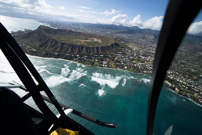 18 Minutes PRIVATE Helicopter Tour in Honolulu - Group Size and Weight Restrictions