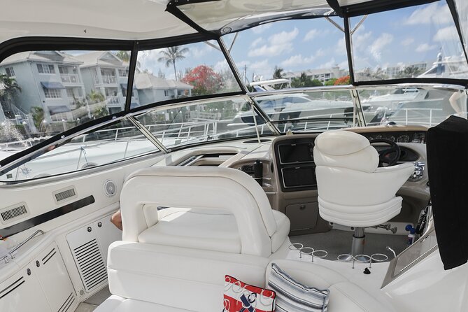 60ft Luxury Yacht Charter in Fort Lauderdale, Florida - Accessibility and Participation Requirements