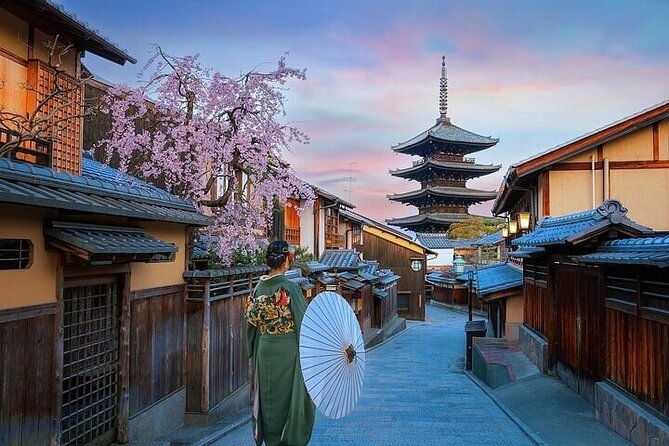 A Tour to Explore Kyotos Autumn Foliage at Kiyomizu-dera Temple - Preparing for the Tour