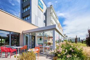 Ace Hotel Caen North Memorial - Nearby Attractions