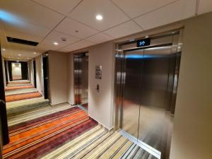 Akena Nantes Rezé Airport - Contact and Additional Information