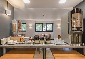 B&B HOTEL Rouen Centre Rive Gauche - Guest Feedback and Reviews