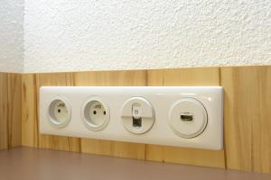 Brit Hotel Reims Croix Blandin - Accessibility Features