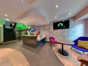 Campanile Orléans Centre Gare - Nearby Attractions and Activities