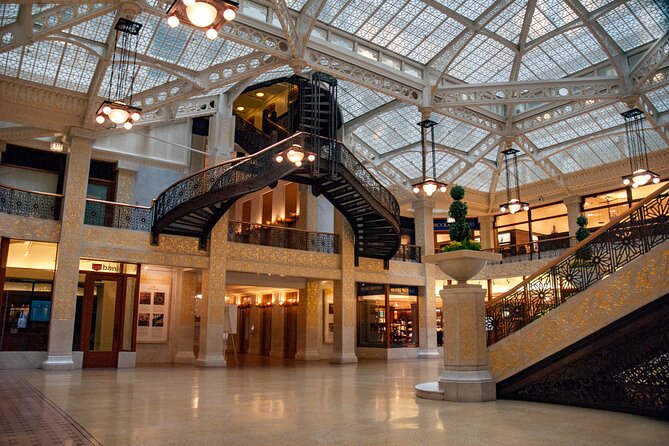 Chicagos Secret Interiors Architectural Walking Tour - Architectural Marvels and Hidden Gems