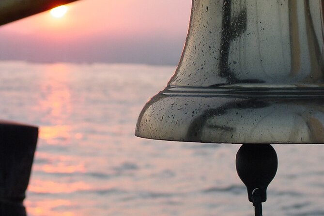 Classic Key West Schooner Sunset Sail With Full Open Bar - Accessibility and Traveler Participation