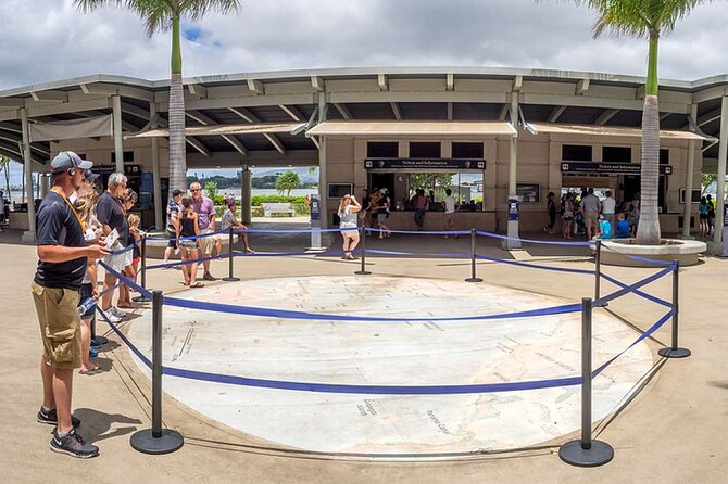 Deluxe Pearl Harbor USS Arizona Memorial and Honolulu City Tour - Exploring the USS Arizona Memorial