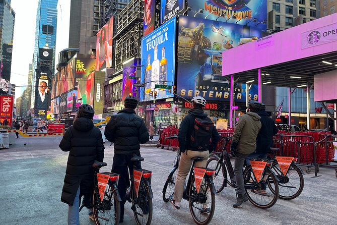 Downtown Bike Tour With Stylish Dutch Bikes - Testimonials From Happy Travelers