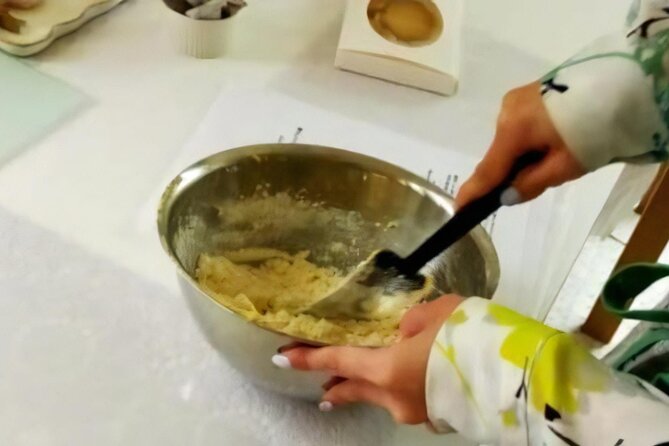 Experience Traditional Japanese Design With Icing Cookies Nerima - Learning About Traditional Japanese Design
