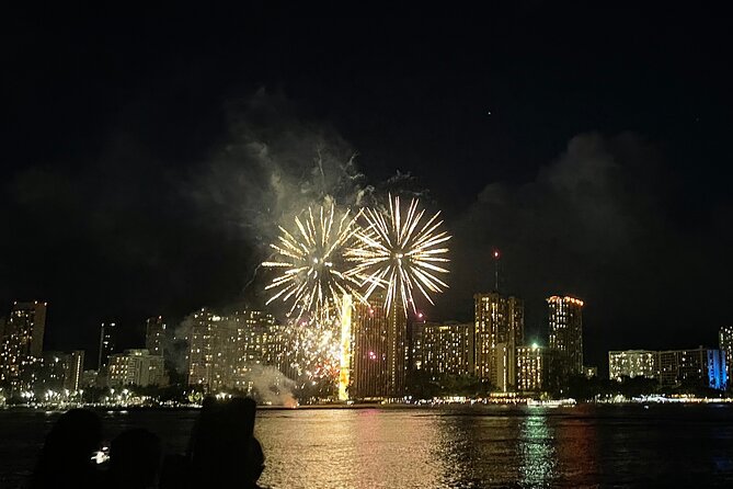 Friday Night Waikiki Fireworks Catamaran Cruise - Timing and Accessibility Considerations