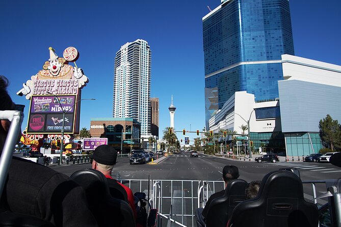 Giant Shopping Cart Limo Ride in Las Vegas - What to Expect on the Ride