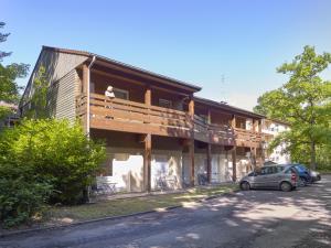 Great Oaks of the Park - Booking Information and Policies