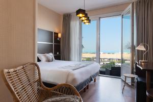 Hotel by the Beach - Policies and Regulations