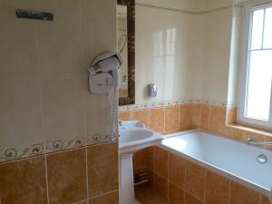 Hotel De Normandie - The Sum Up
