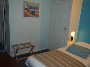 Hotel Du Croisé - Nearby Attractions