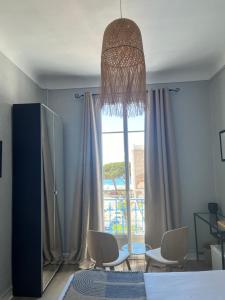 Hotel Eden - The Bather - The Sum Up