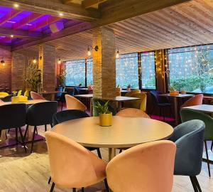 Hotel Le Panorama - Dining at Hotel Le Panorama