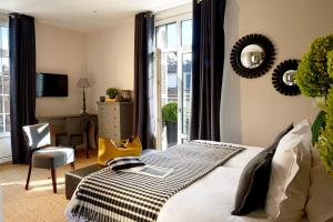 Hotel The Horse Shoe - Nearby Attractions