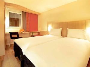 Ibis Albert Pays De Somme - Activities and Attractions Nearby