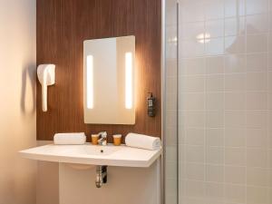 IBIS STYLES Rouen Parc Expos Zenith - The Sum Up