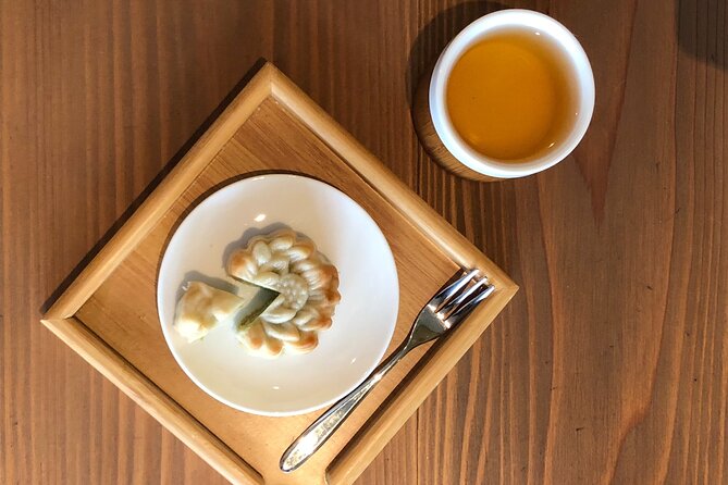 Japanese Tea Discovery Experience at Famous Tea House in Kyoto - Traditional Japanese Tea Ceremony