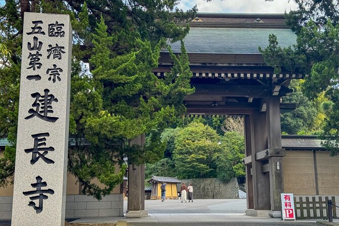 Kamakura Private Guided Tour With Traditional Experiences - Stroll Through the Tranquil Zen Gardens