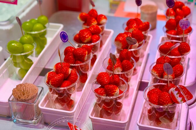 Kanazawa: 2-Hour Private Tour of Omicho Market With Tastings - Private Tour Experience
