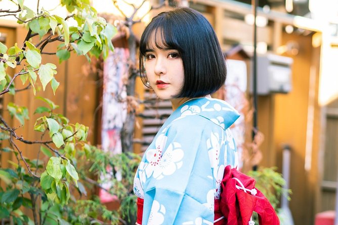 Kimono Beauty - Luggage Storage and Convenience