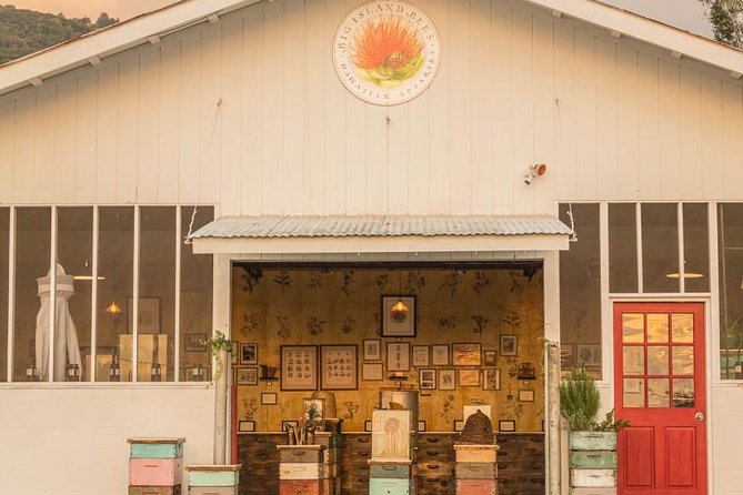 Kona Tour: Bee Farm, Kona Coffee, and National Historical Parks - Kona: Historic Landmarks