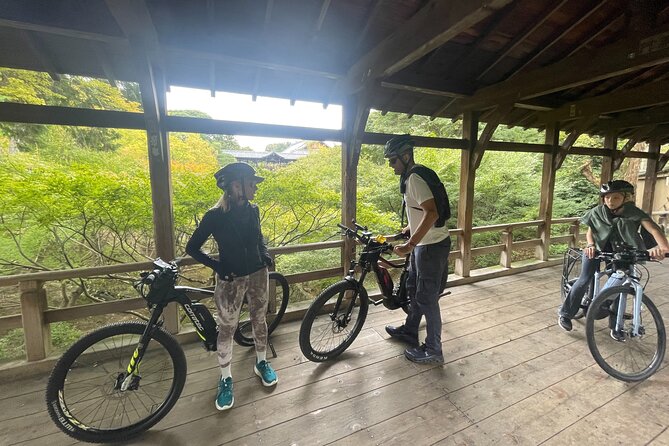 Kyoto Gion & Fushimi E-Bike Tour With Hotel Transfer - Navigating the Tour With E-Bikes