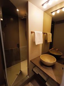 Kyriad Hotel Brive West - Dining Options and Breakfast