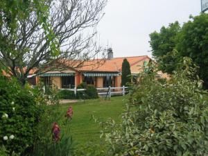 Kyriad Niort - La Crèche - Nearby Attractions