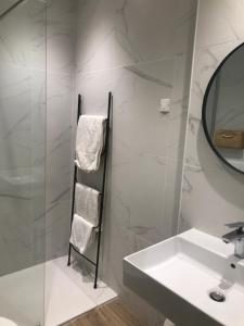 Lacqua Viva - Policies and Additional Information