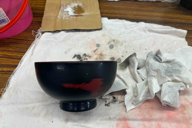 Lacquer Polishing Create Unique Japanese Tableware - Learning From Expert Artisans