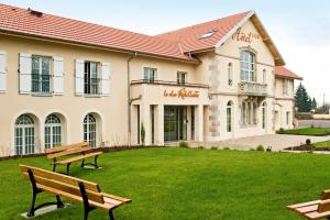 Le Clos Rebillotte - Nearby Attractions