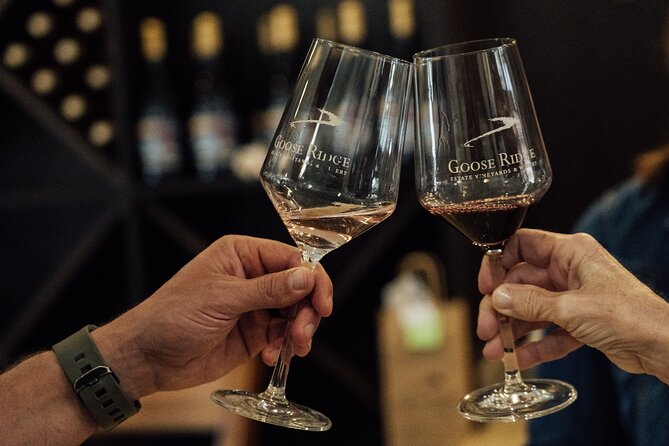 Leavenworth Sip & Stroll A Historical Wine Tour - Knowledgeable and Engaging Tour Guides