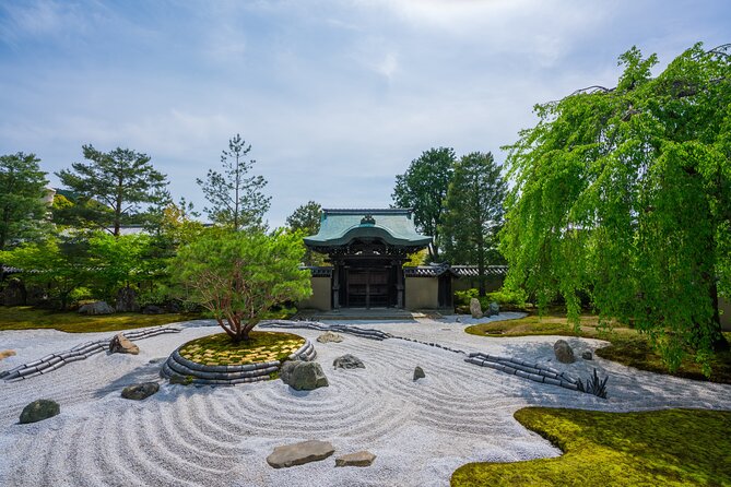 Lets Enjoy Wearing Kimono! Kyoto Kiyomizu Temple Short Tour - Weather Policy