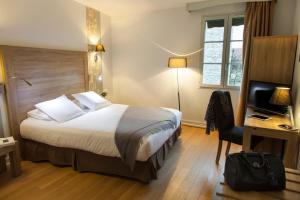 Logis Hostellerie Des Clos and Restaurant Bistrot Des Grands Crus - Special Offers and Packages