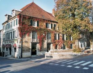 Logis Hotel Des Messageries - Safety Measures and Health Protocols