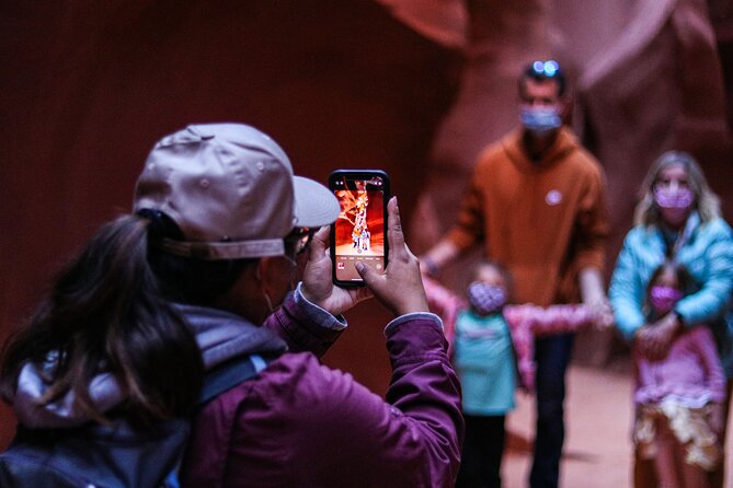 Lower Antelope Canyon Hiking Tour - Accessibility and Tour Requirements