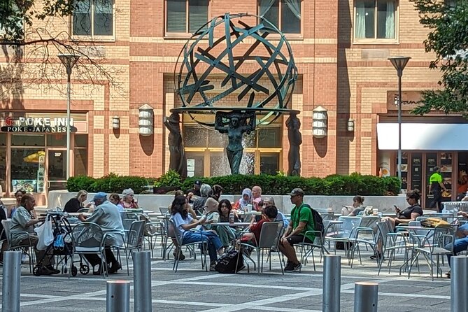 Midtown Manhattan Art and Architecture Walking Tour - Discovering Iconic Buildings and Art