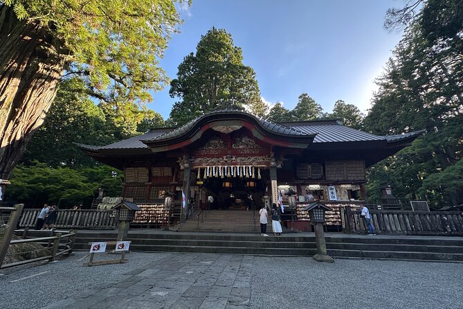 Mount Fuji and Lake Kawaguchi Private Day Trip From Tokyo - Exploring the Mount Fuji 5th Station