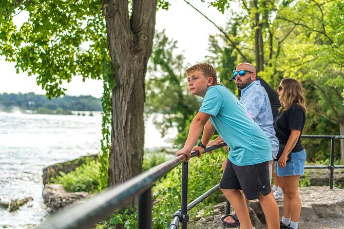 Niagara Falls: USA + Canada Tour With Cave, Boat Ride and Lunch - Customer Feedback and Concerns